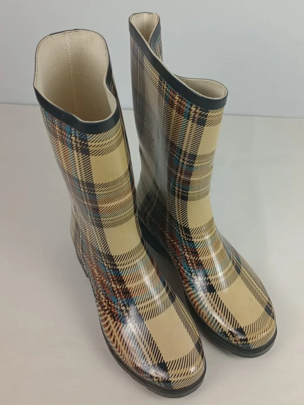 Sporto Womens 10M Amy Yellow Red Blue Black Plaid Rubber Wellington Rain‎ Boots